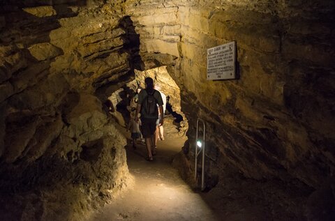 Lóczy Cave