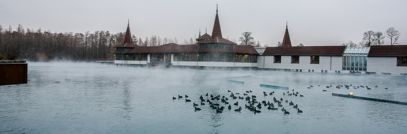 Itt csobbanhatunk a mínuszokban a Balatonnál – Télen is nyitva tartó gyógyfürdők