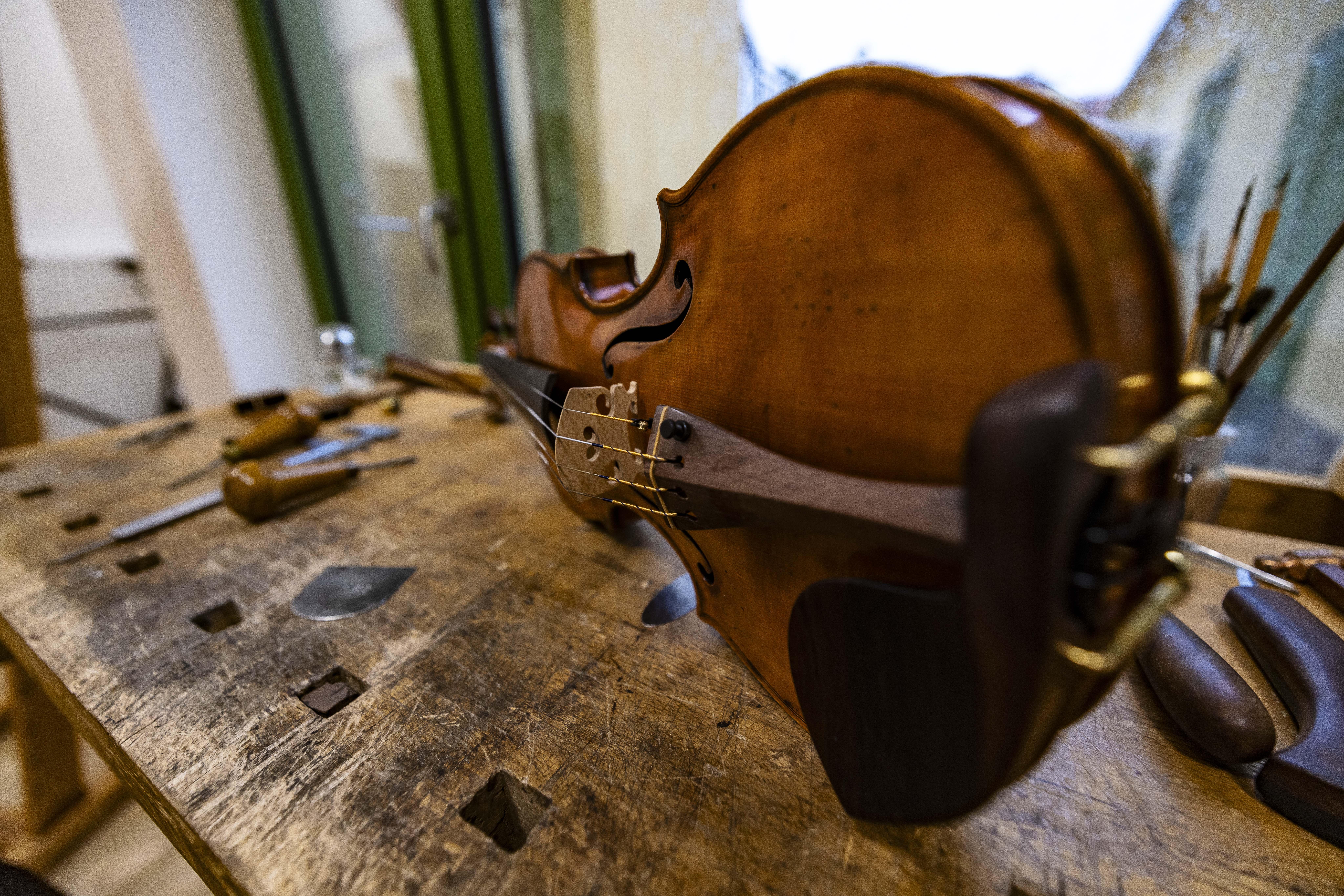 Már látogatható a világhírű hegedűművész veszprémi otthona – Megnyílt az Auer-ház