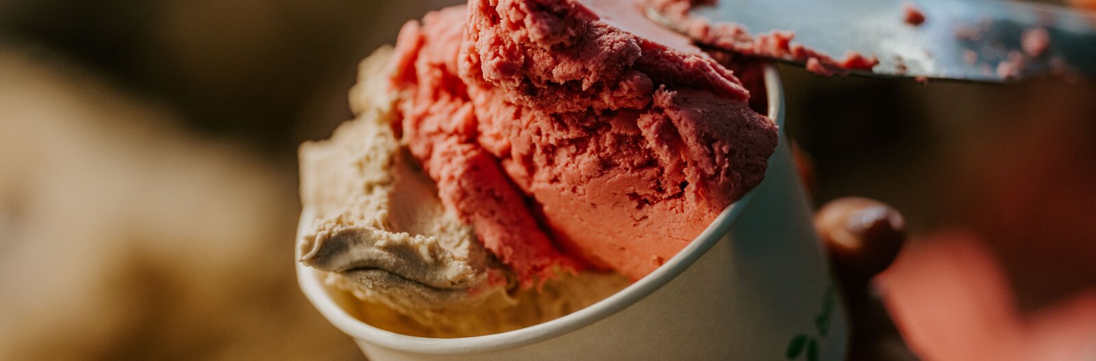 A ropogós olaszrizlingtől a kéksajtos fagylaltig – Ezek most a legjobb balatoni fagyizók