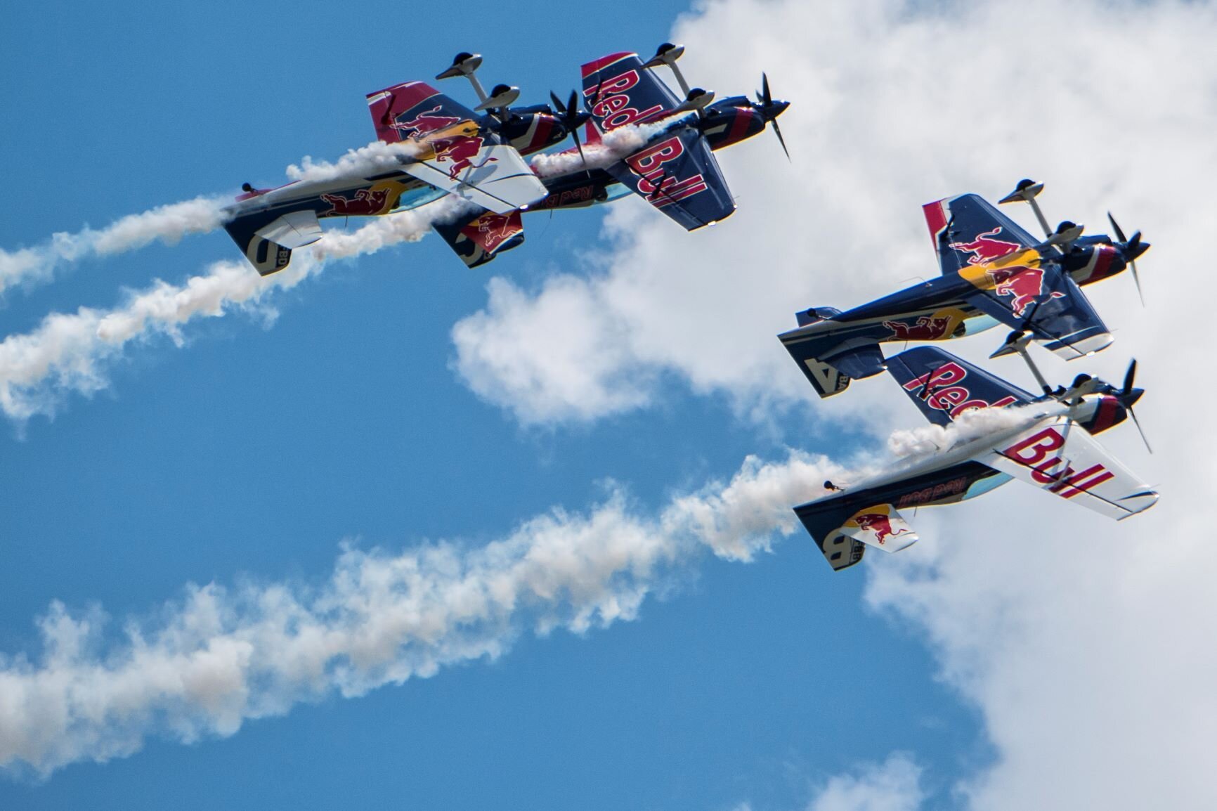 Július közepén a Balaton felett repülnek a Red Bull Air Race versenyzői