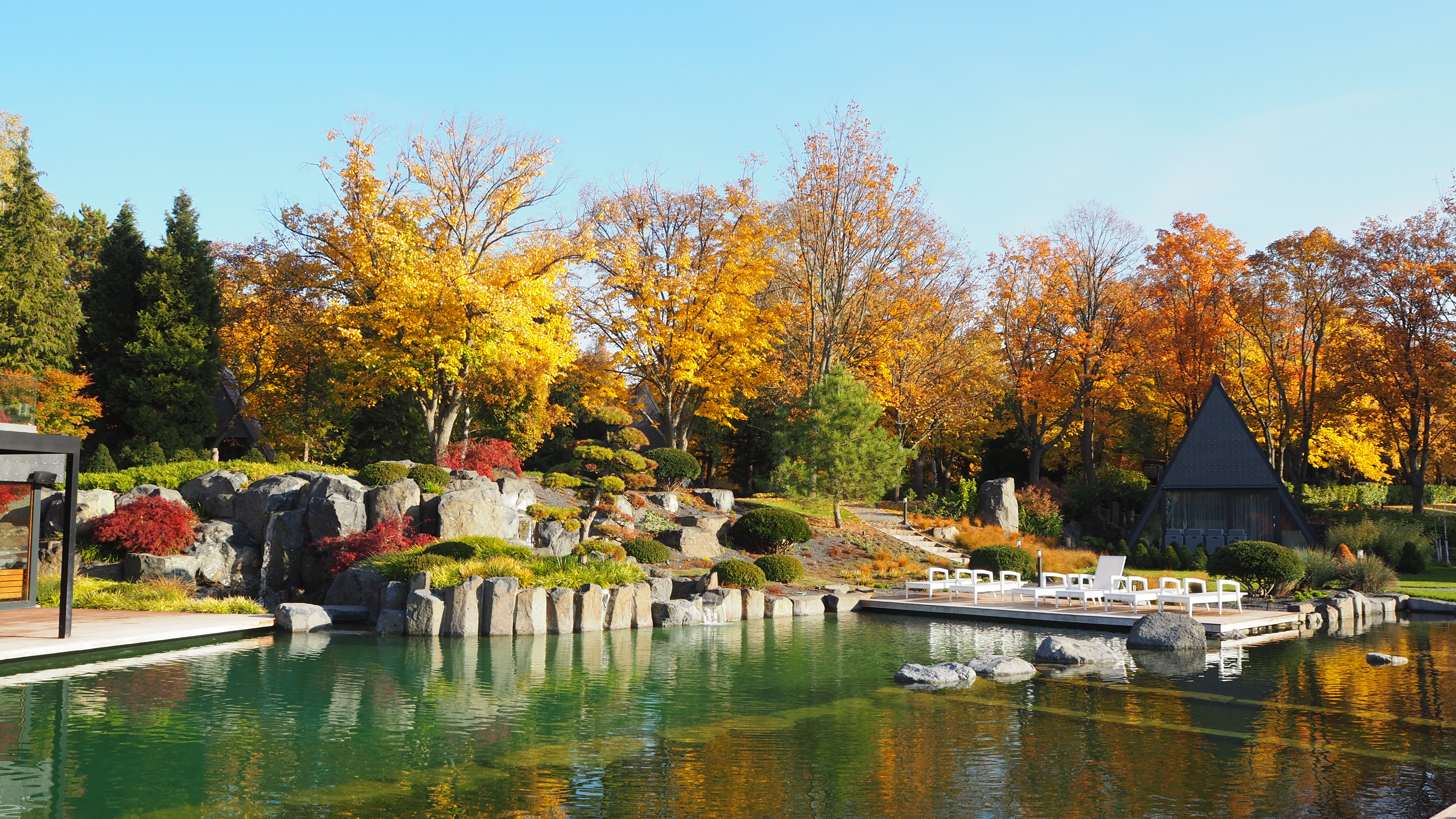 Titkos, ősfás liget a Káli-medence kapujában – Feltöltődés testnek és léleknek a Zen Garden Resortban
