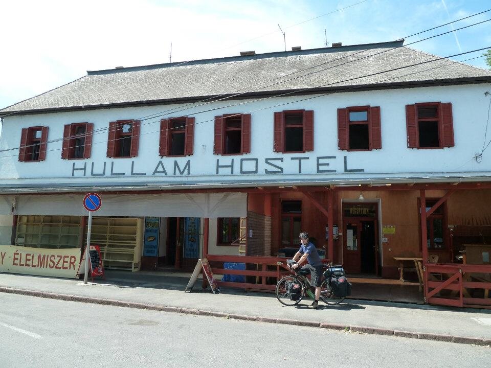 Hullám Hostel - A kultikus révfülöpi hostel 
